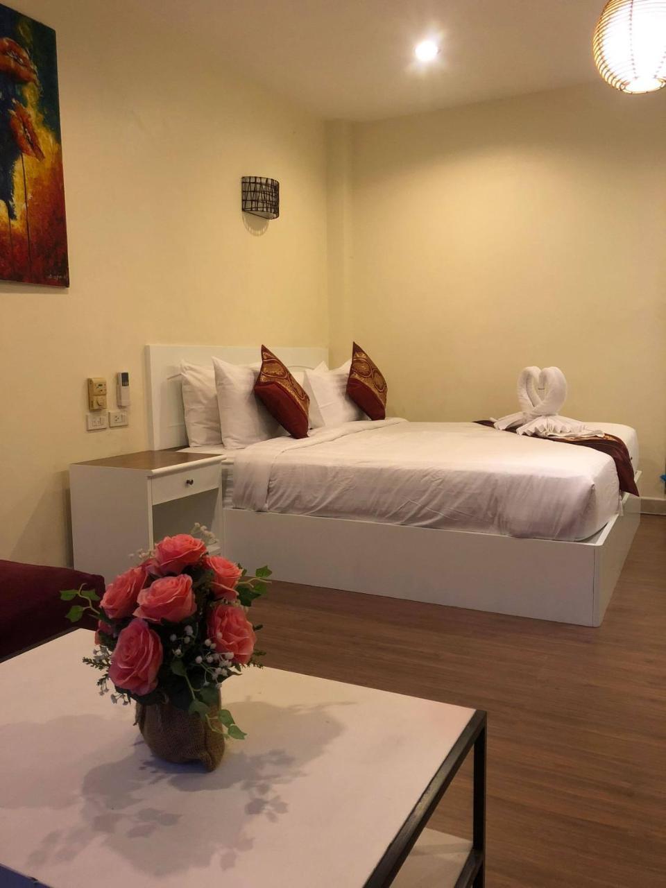 Db Residence Patong Kültér fotó