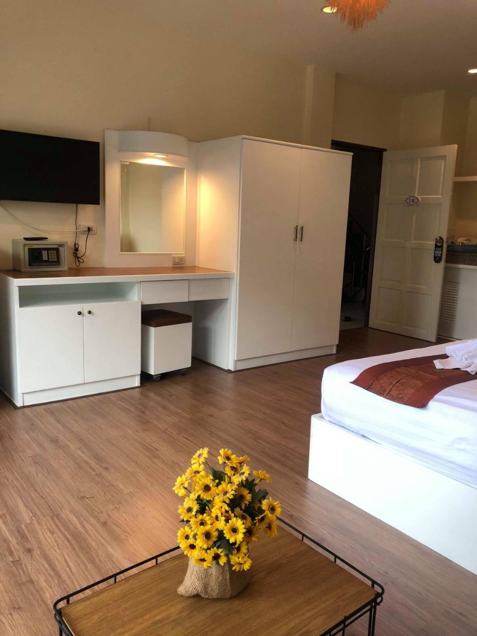 Db Residence Patong Kültér fotó